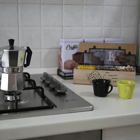 & Breakfast La Madonnina 013136-cni-00001 Apartment