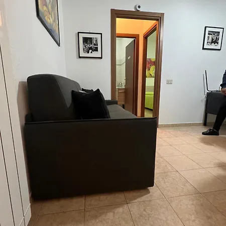 & Breakfast La Madonnina 013136-cni-00001 Apartment